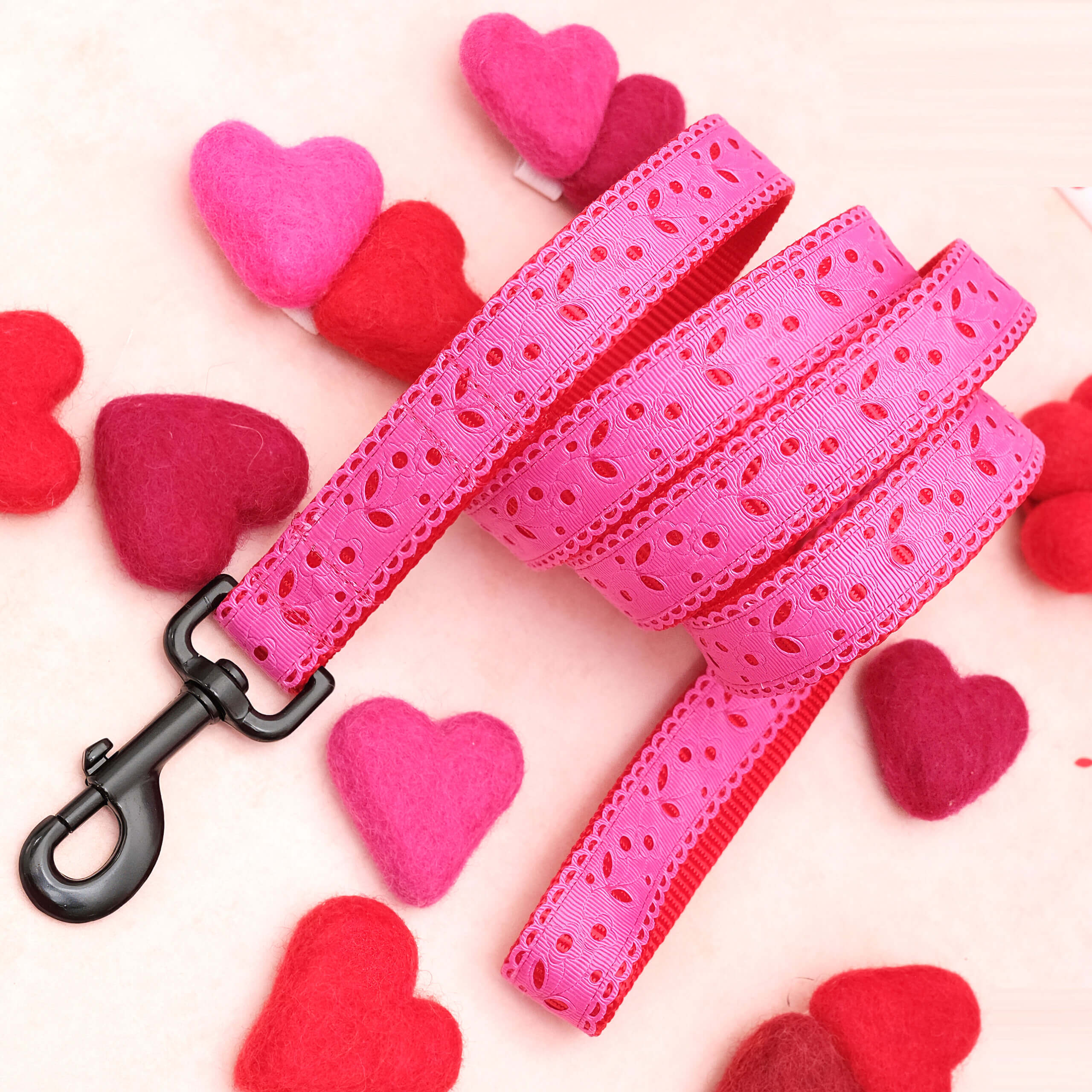 eve lace valentine hot pink dog leash eve lace valentine hot pink dog leash